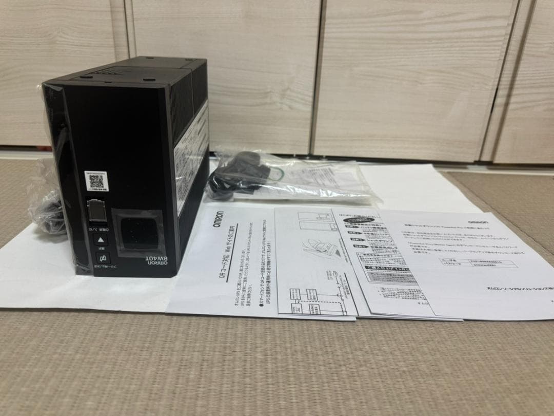 OMRON 無停電電源装置 BW40T