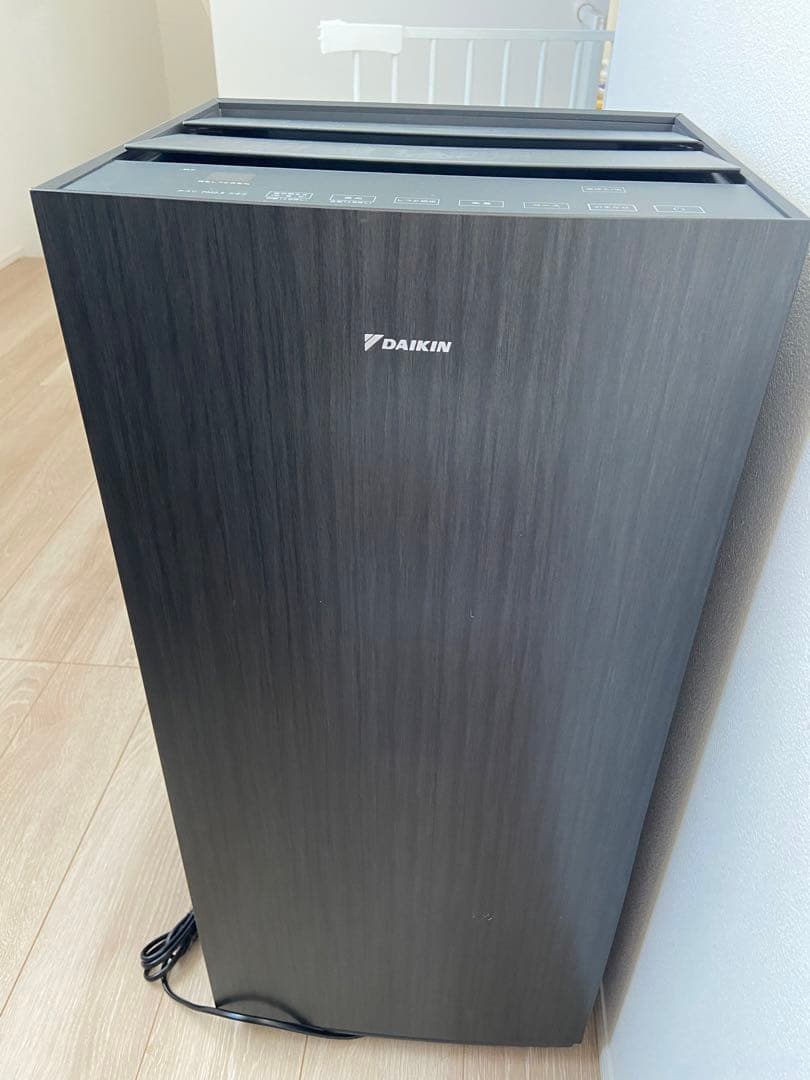 【新品未使用】DAIKIN ストリーマー加湿空気清浄機　MCK905A-W
