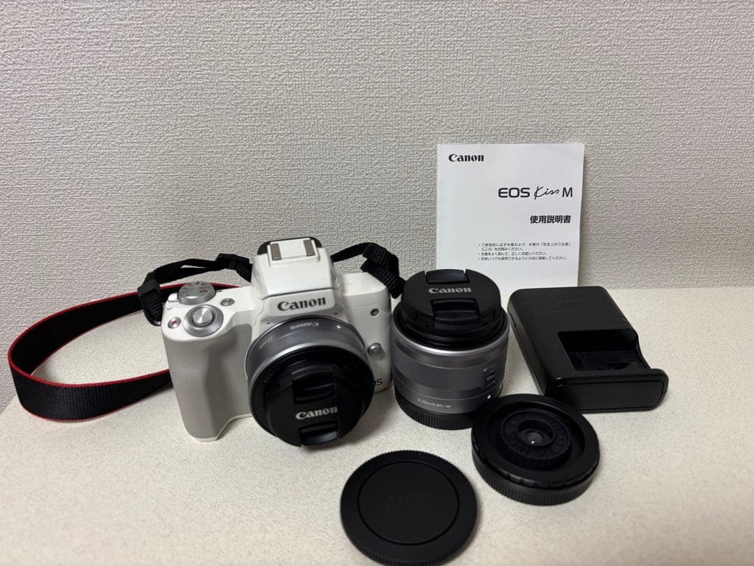 Canon EOS Kiss M ホワイト レンズ2本付
