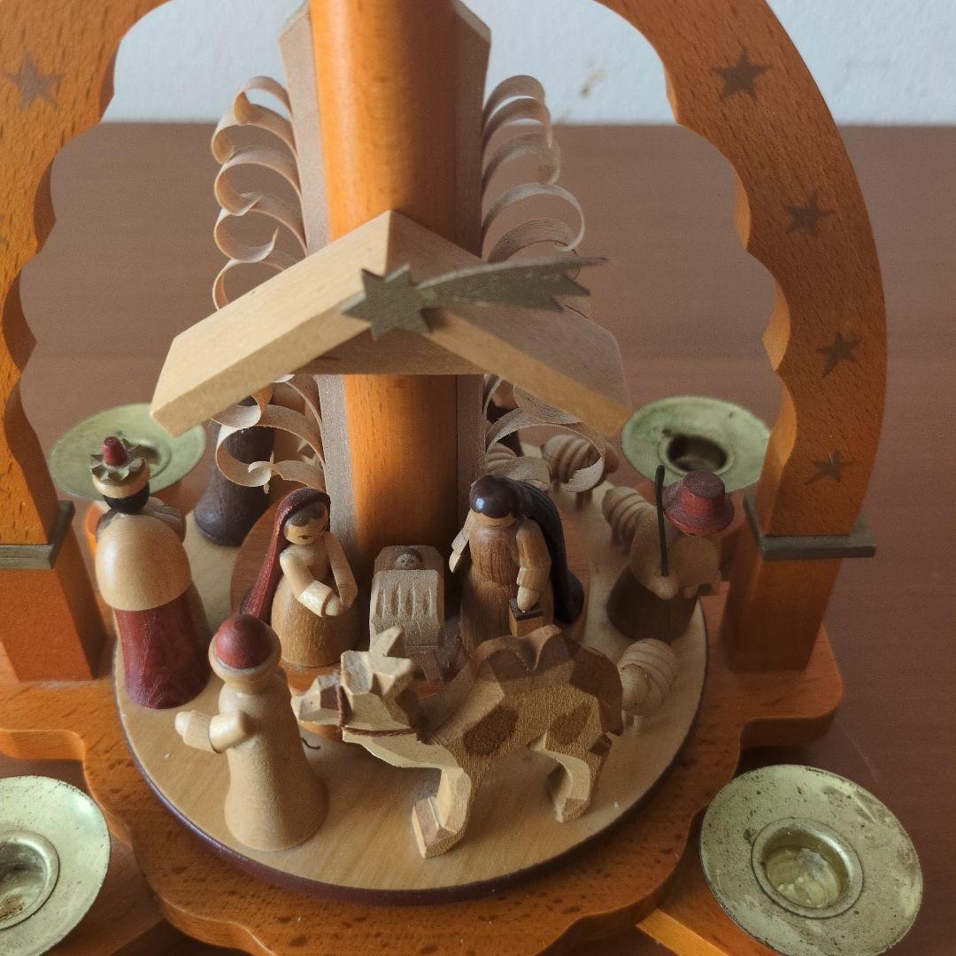 ドイツ　木製クリスマスピラミッド