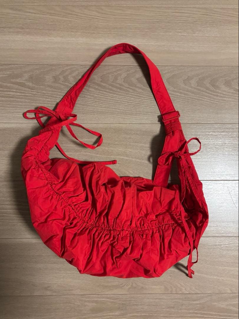 COS CANOPY キャノピーミニ クロスボディ 赤