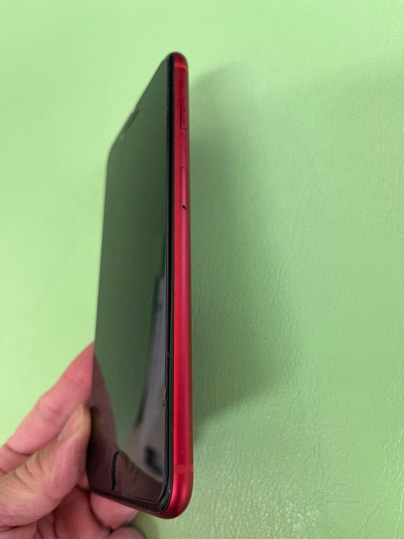 美品 iPhone8 Plus 64GB SIMフリー