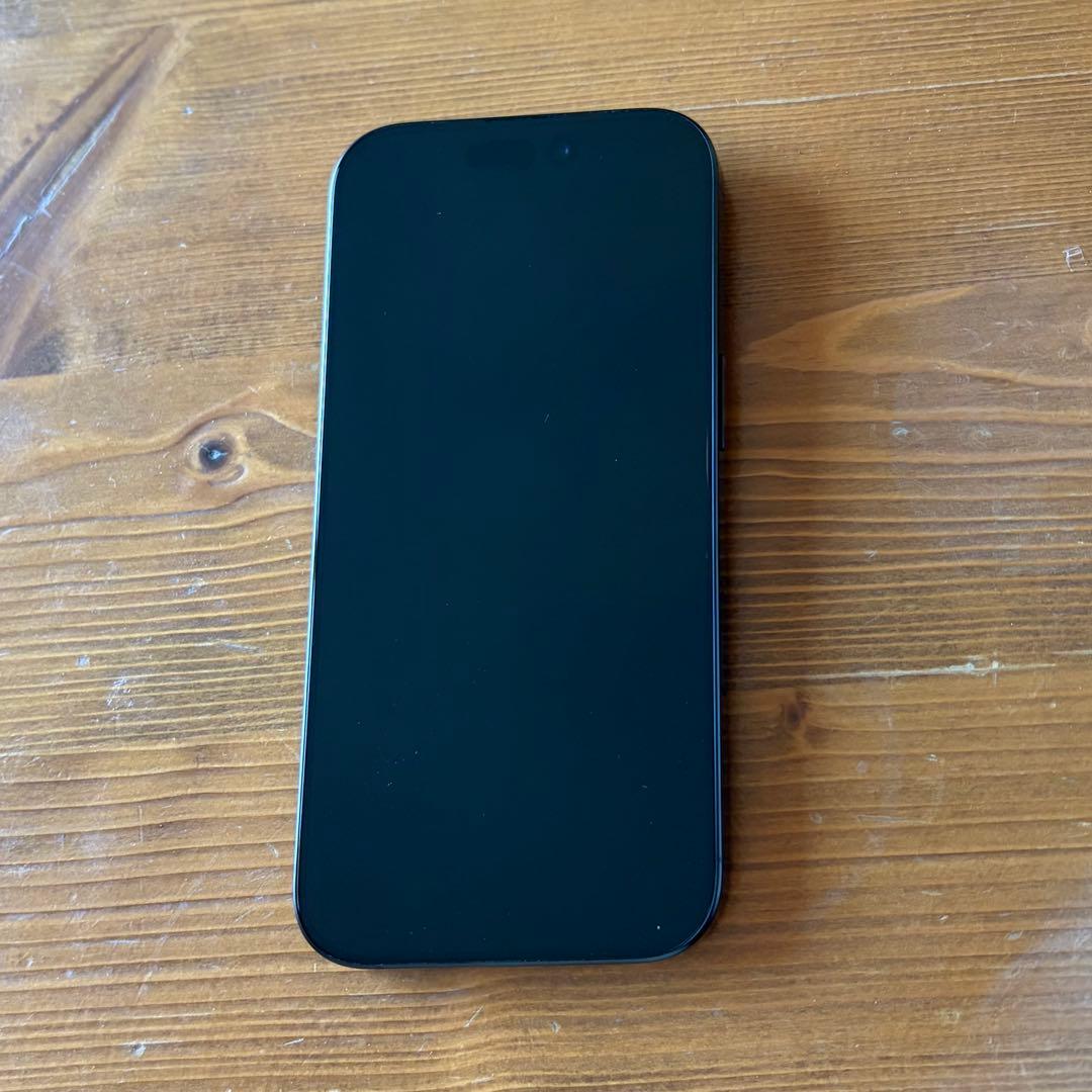 iPhone 16 Pro 128GB ブラックチタニウム