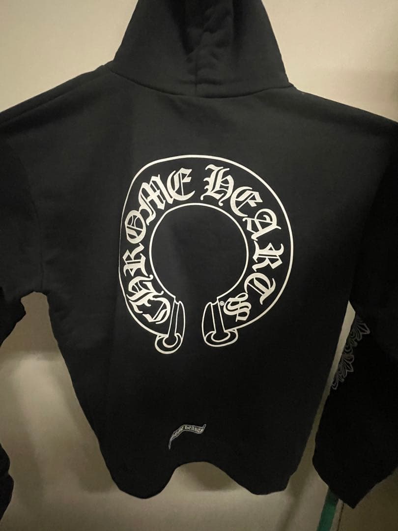 【並行輸入】CHROME HEARTS ブラック パーカー