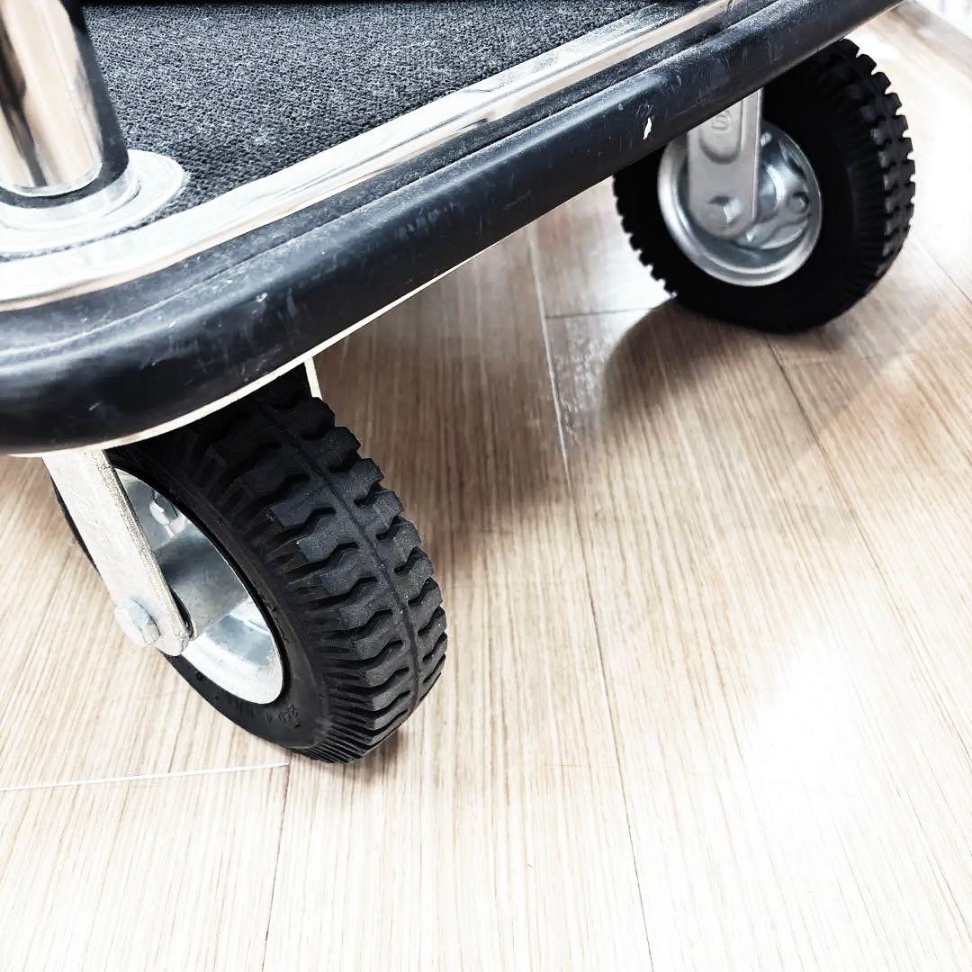 ホテル　バゲージカート