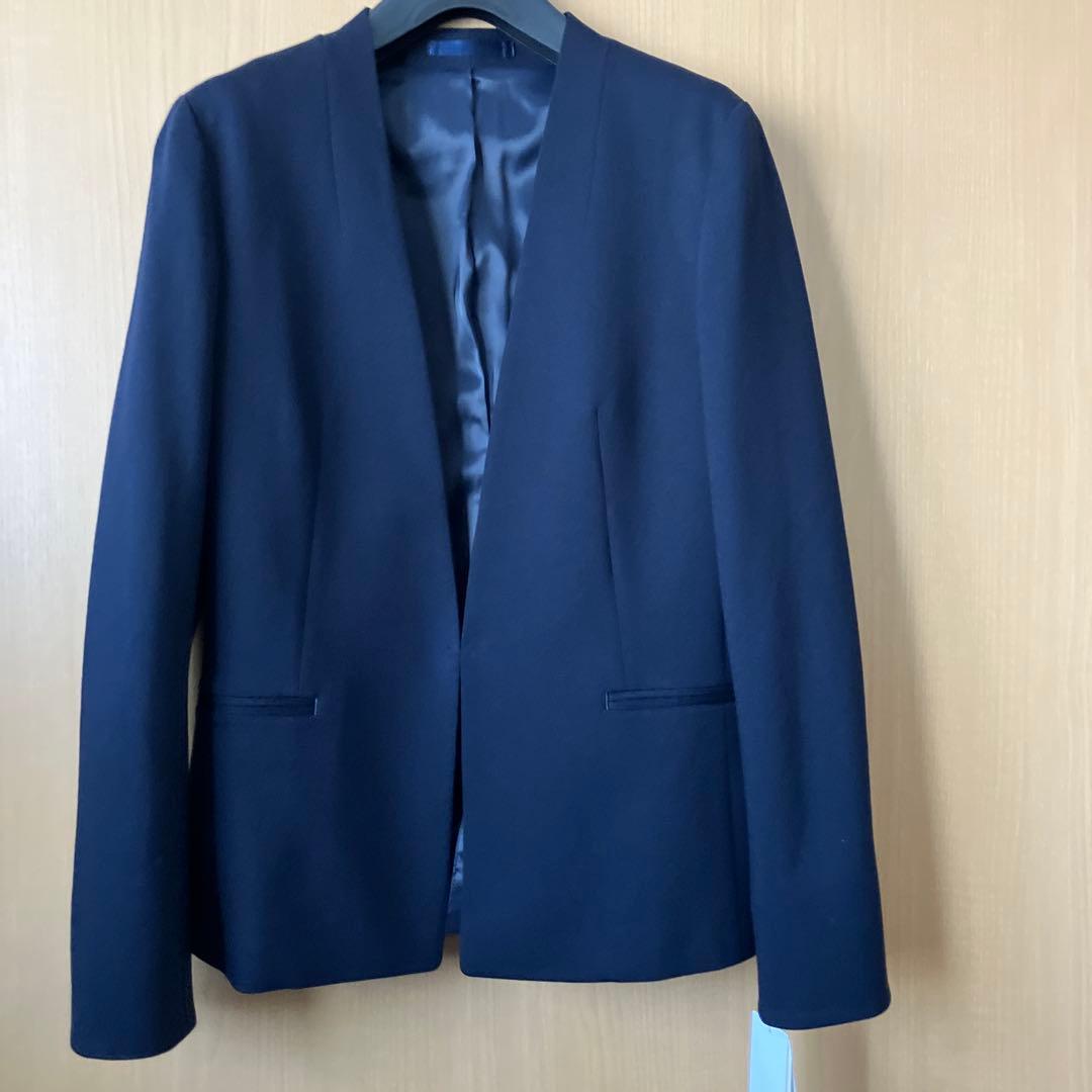 新品【アオキ　LES MUES】ネイビー ノーカラー パンツスーツ　レディース