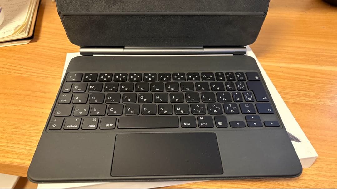 iPad純正　Magic Keyboard