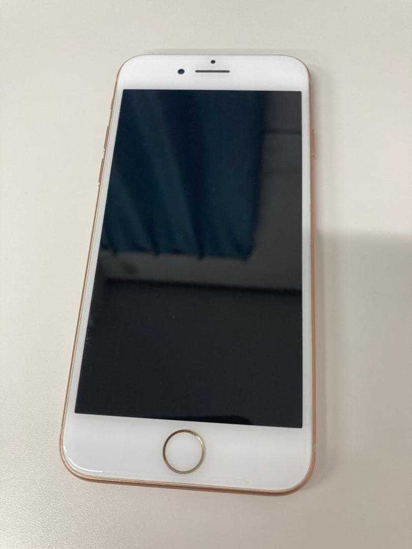 美品iPhone 8 ゴールド　本体 64GB