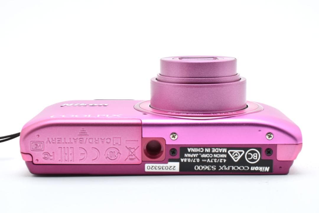 【極美品】NIkon COOLPIX S3600 アザレアピンク　新品級！