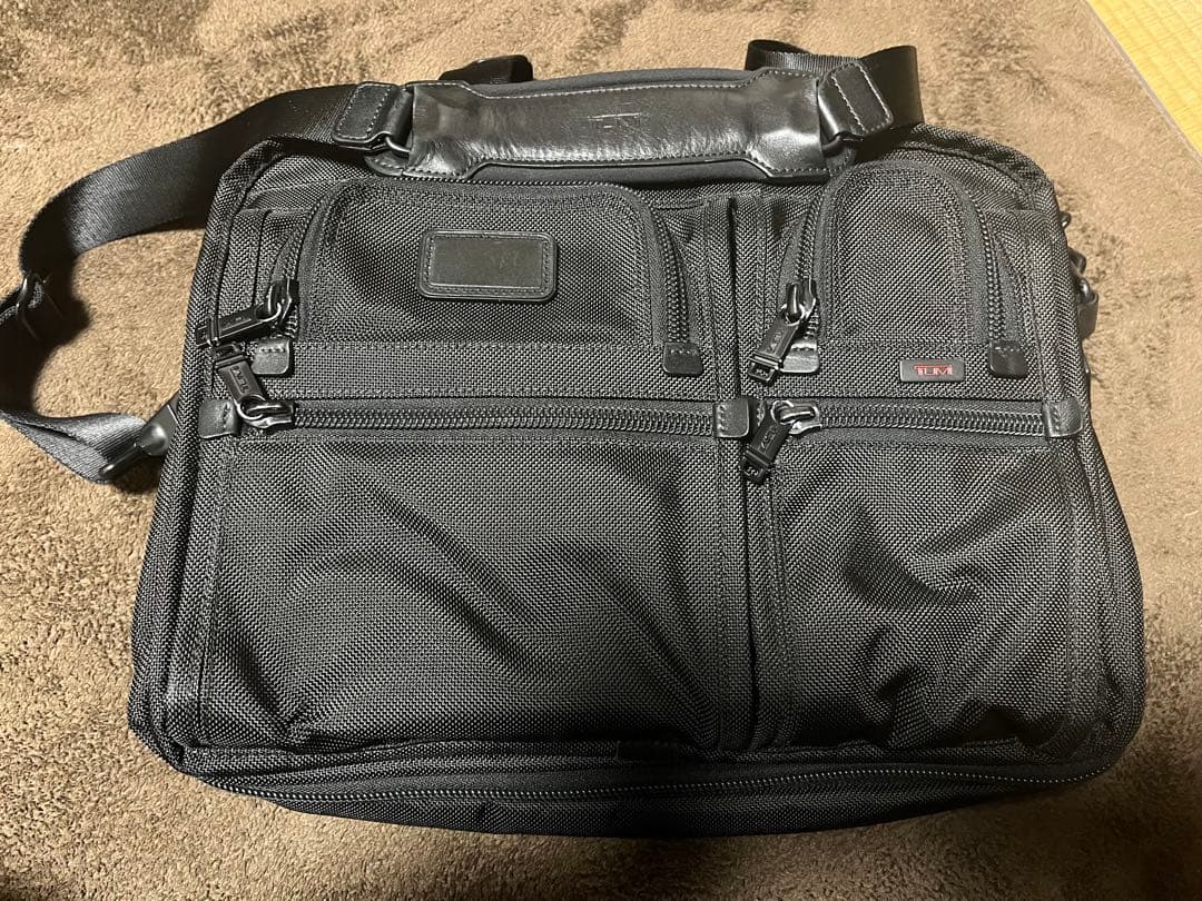 TUMI ビジネスバッグ　ショルダーバッグ　ブラック