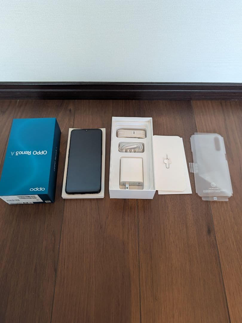 ①Oppo Reno3 A 本体 充電器 楽天SIMフリー　ネットワーク制限なし