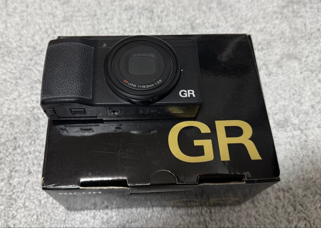 [美品]RICOH GR ショット数2611