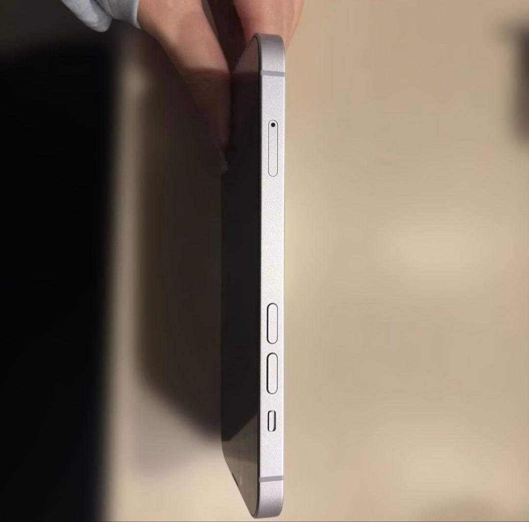 早い者勝ち【極美品】Apple iPhone 14 本体