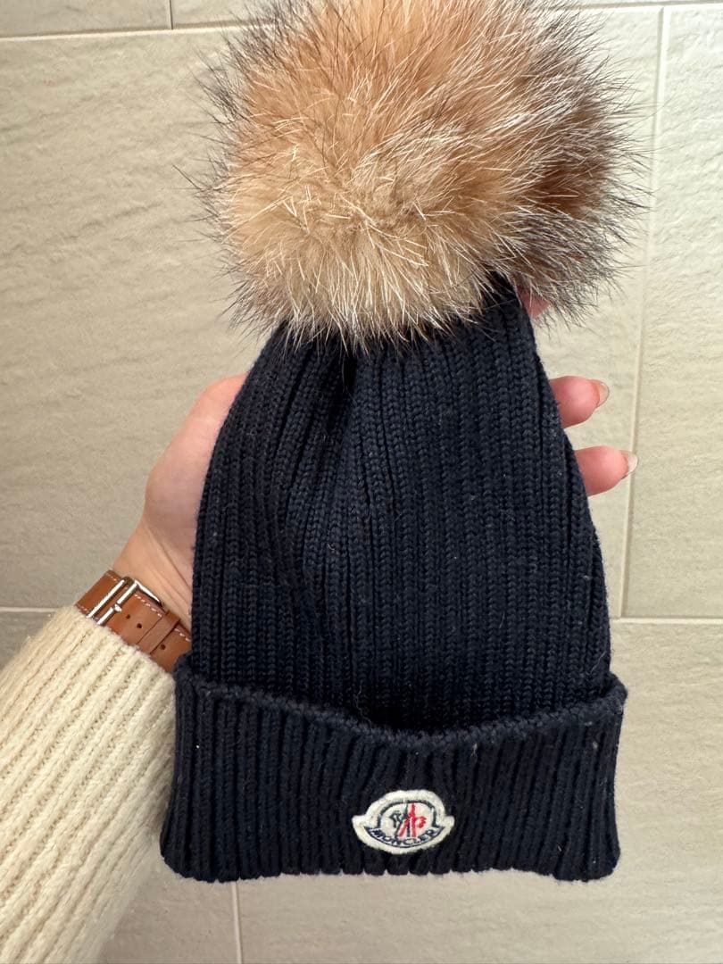 MONCLER 黒 ニット帽 ファー付き