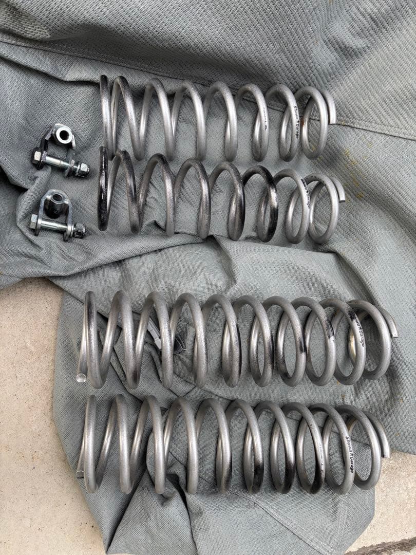 1インチリフトアップコイル　ジムニーJB64 ショウワガレージ　車高センサー