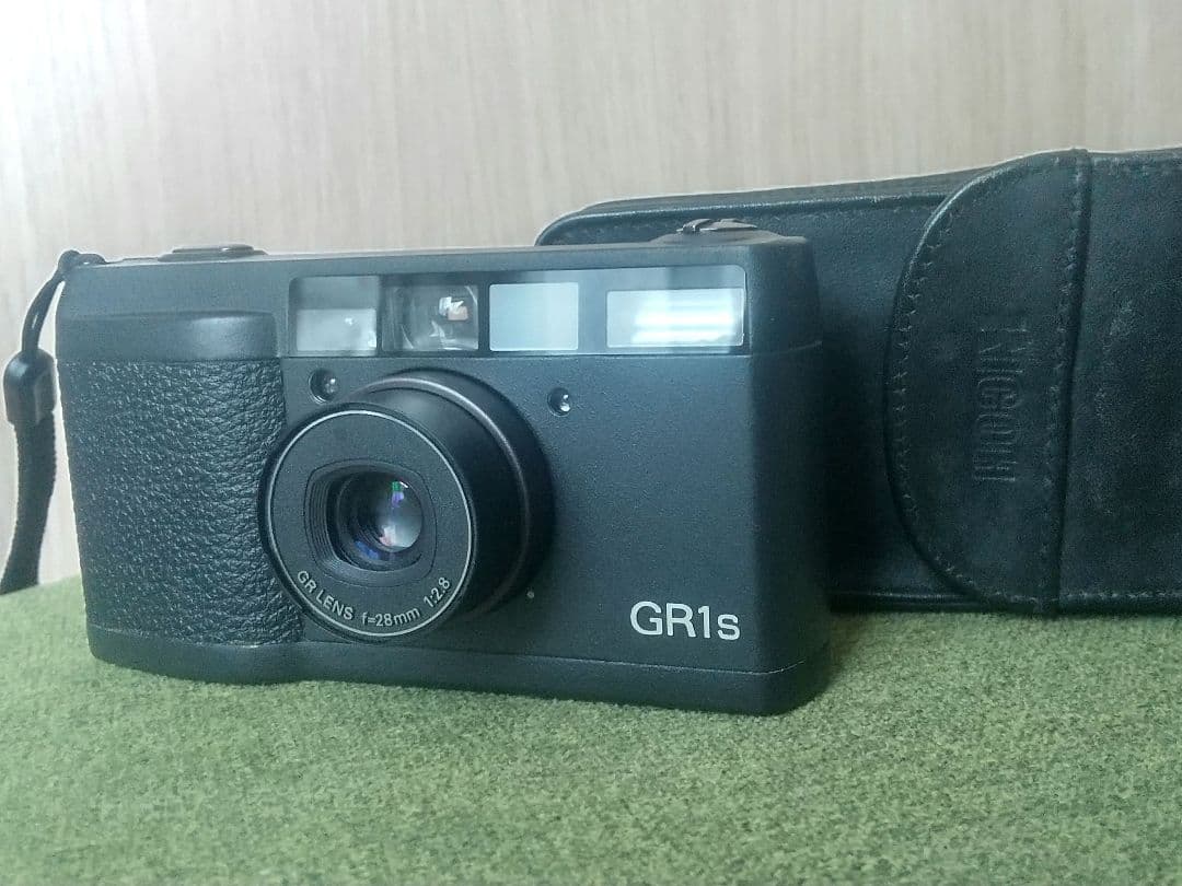 中古品 RICOH リコー GR1s コンパクト フィルムカメラ