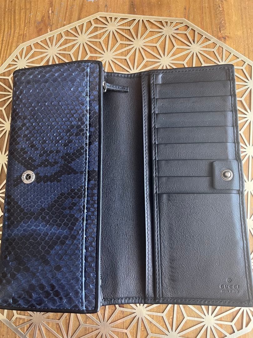 最終値下げGUCCI 高級蛇革 ブルー系 長財布 経年変化 ビンテージ希少品