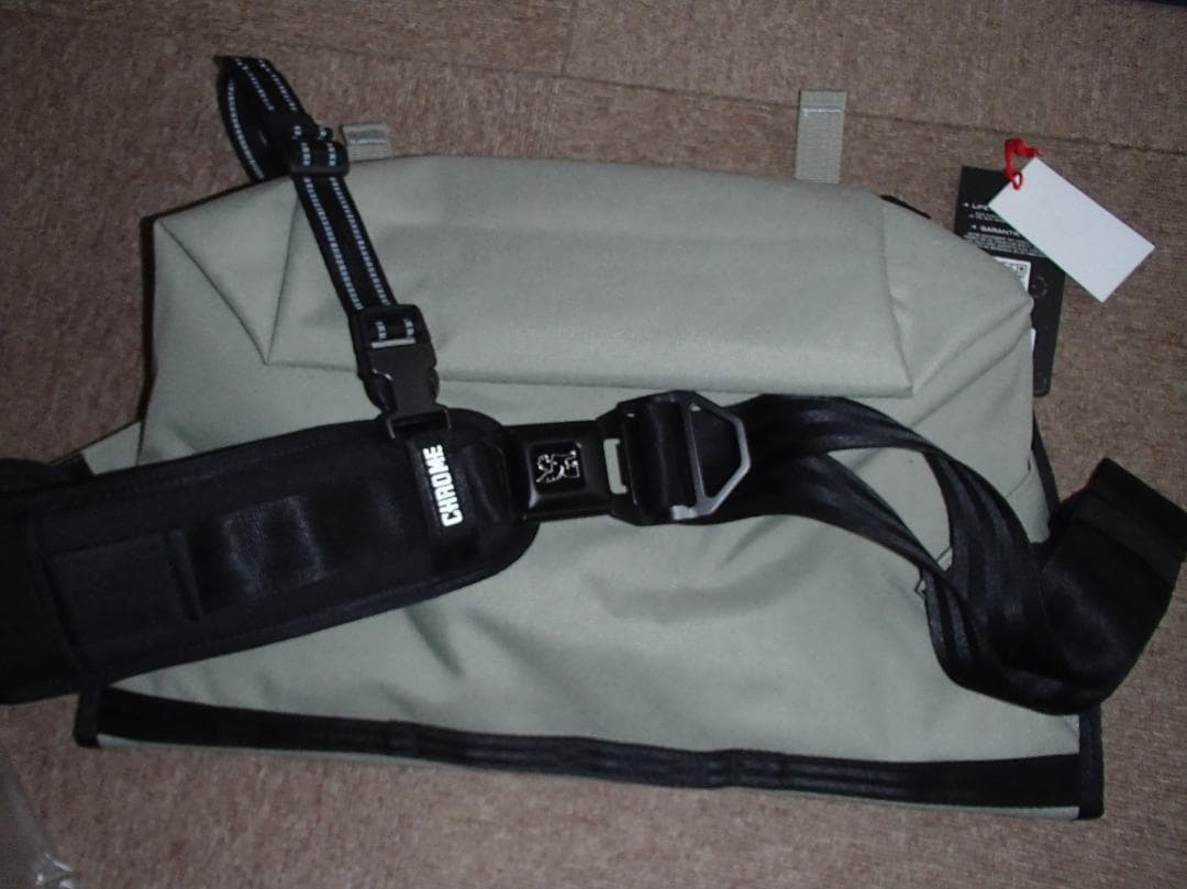 最新　新色CROMEクローム CTZ 15L メッセンジャー 汚れ防止処理済み。