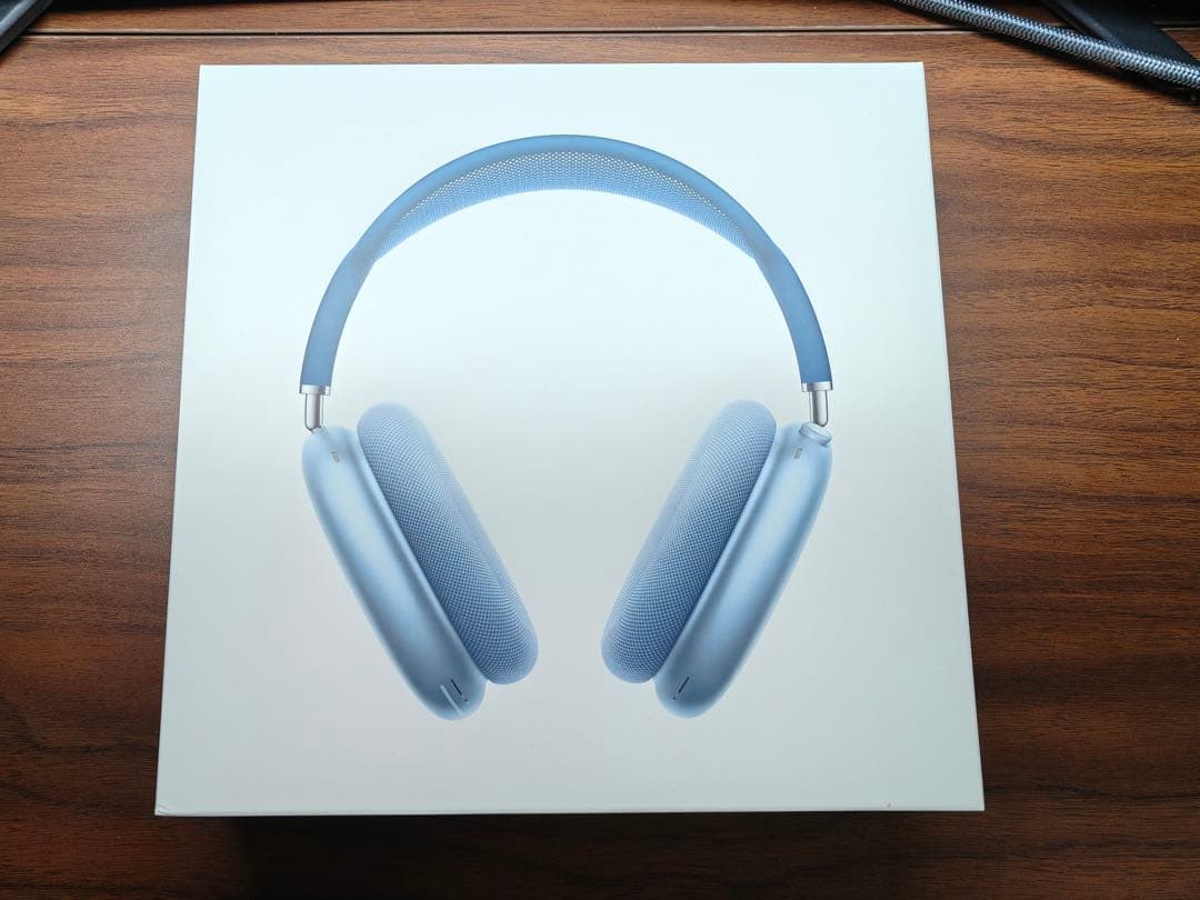 AirPods Max スカイブルー　Lightningモデル