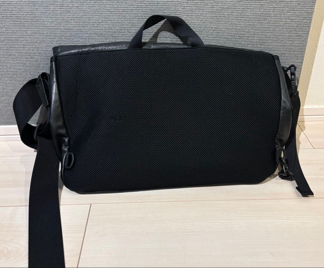 PORTER / ALOOF MESSENGER BAG ブラック