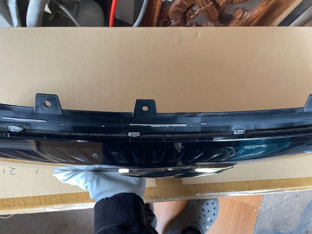 ハリアー 多分60前期 フロントグリル 新車外し