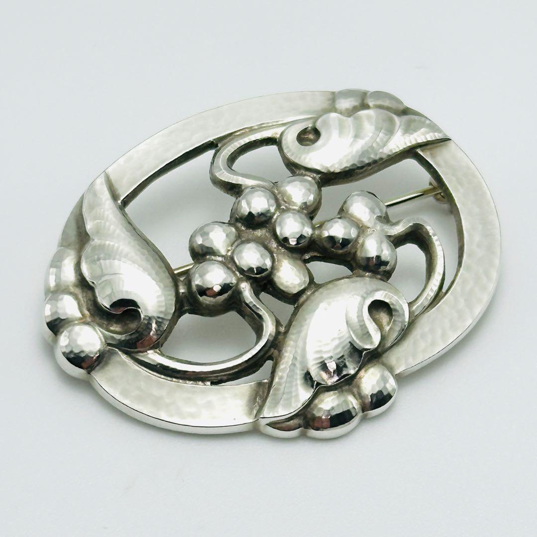   101 ムーンライトグレープ　シルバー　ブローチ