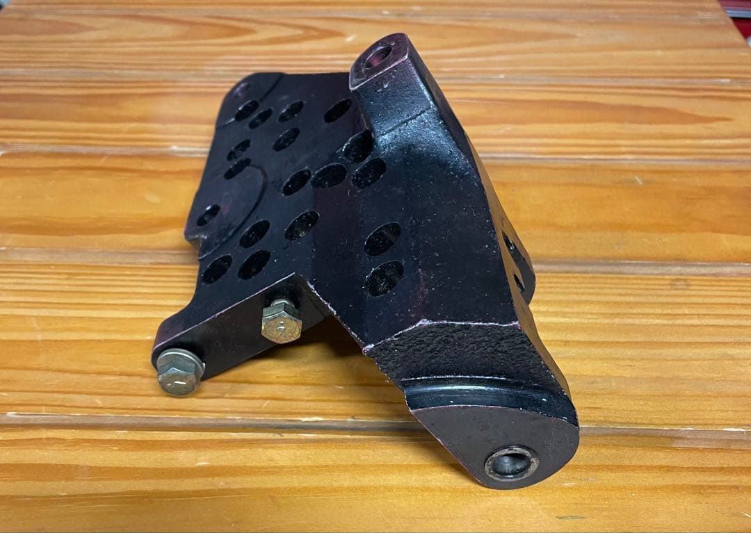 Z*n様 R32 GT-R グループA JTC パワステブラケット