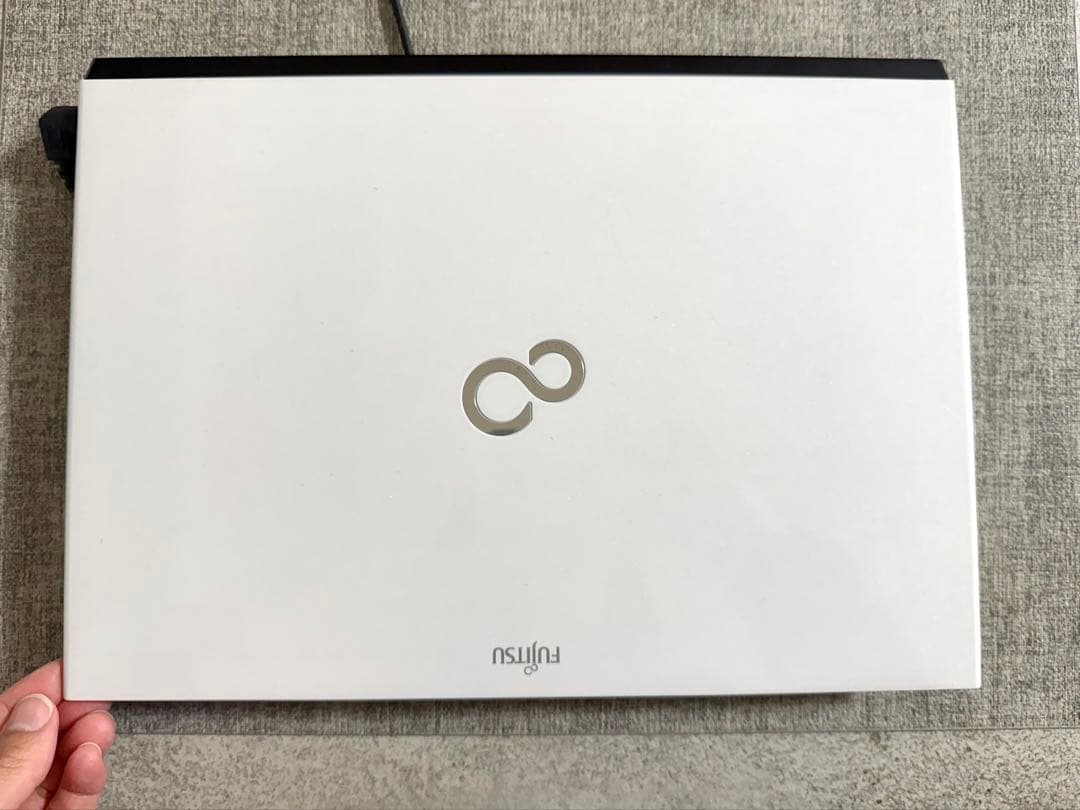 【pakkun】富士通 LIFEBOOK ノートパソコン