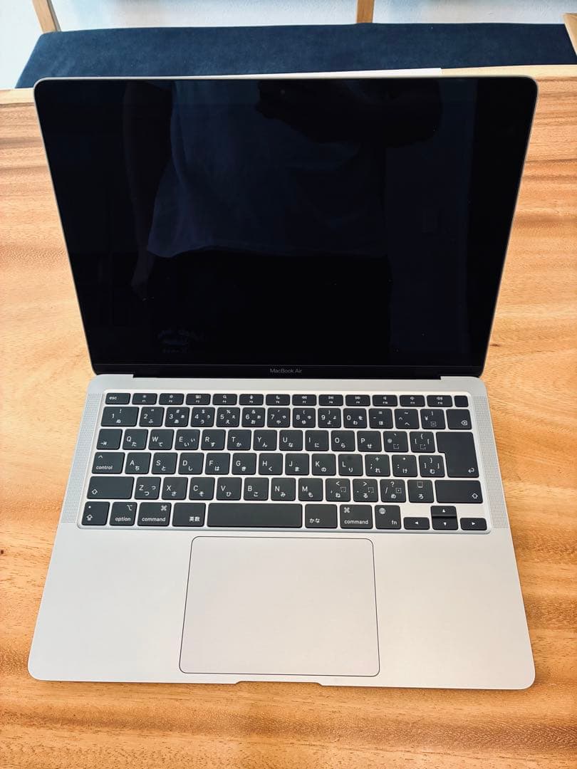 Apple MacBook Air M1 バッテリー100%