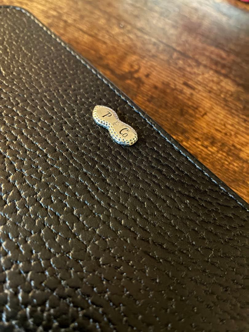 【本日限定価格】Peanuts & Co.長財布　黒