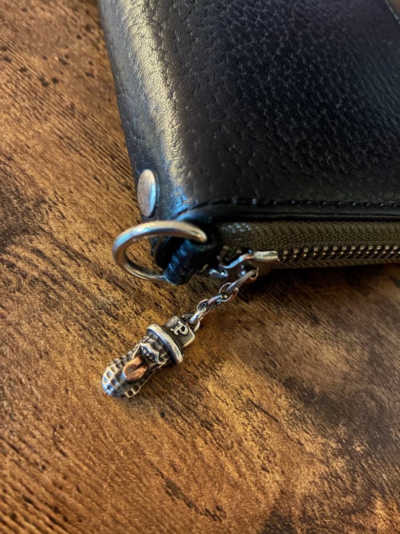 【本日限定価格】Peanuts & Co.長財布　黒