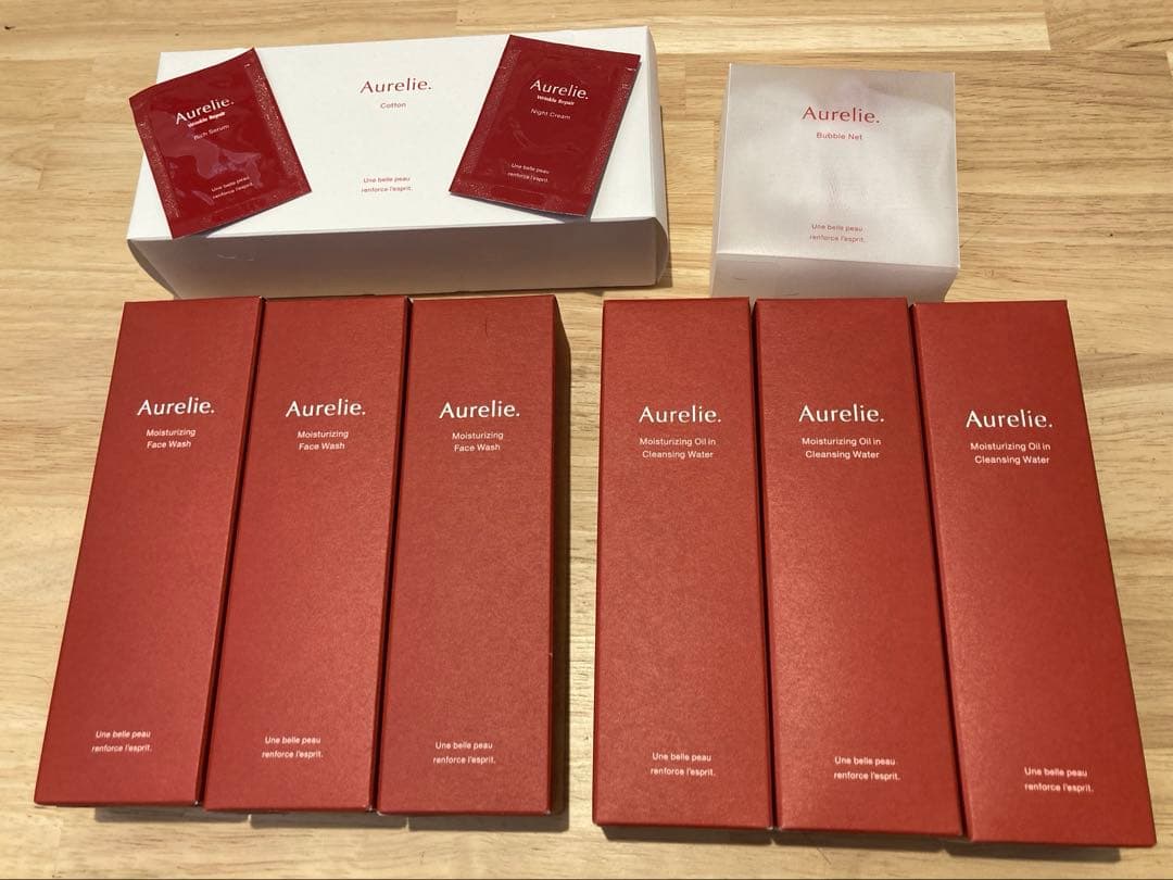 Aurelie オレリー　モイストフェイスウォッシュ　　　オイル クレンジング