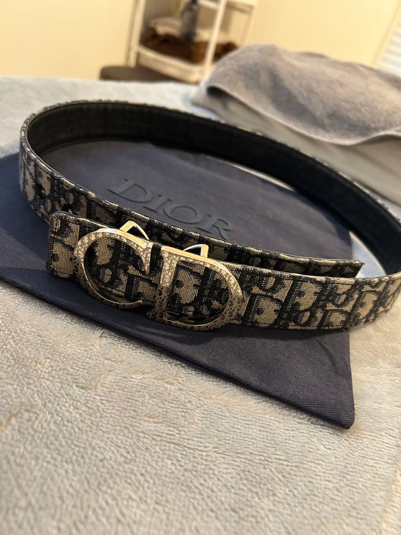 Dior リバーシブルベルト