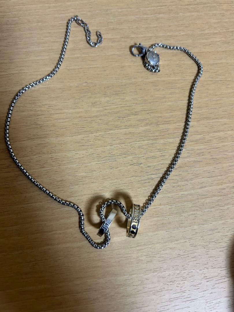 DIESEL リング付きネックレス ゴールド/シルバー