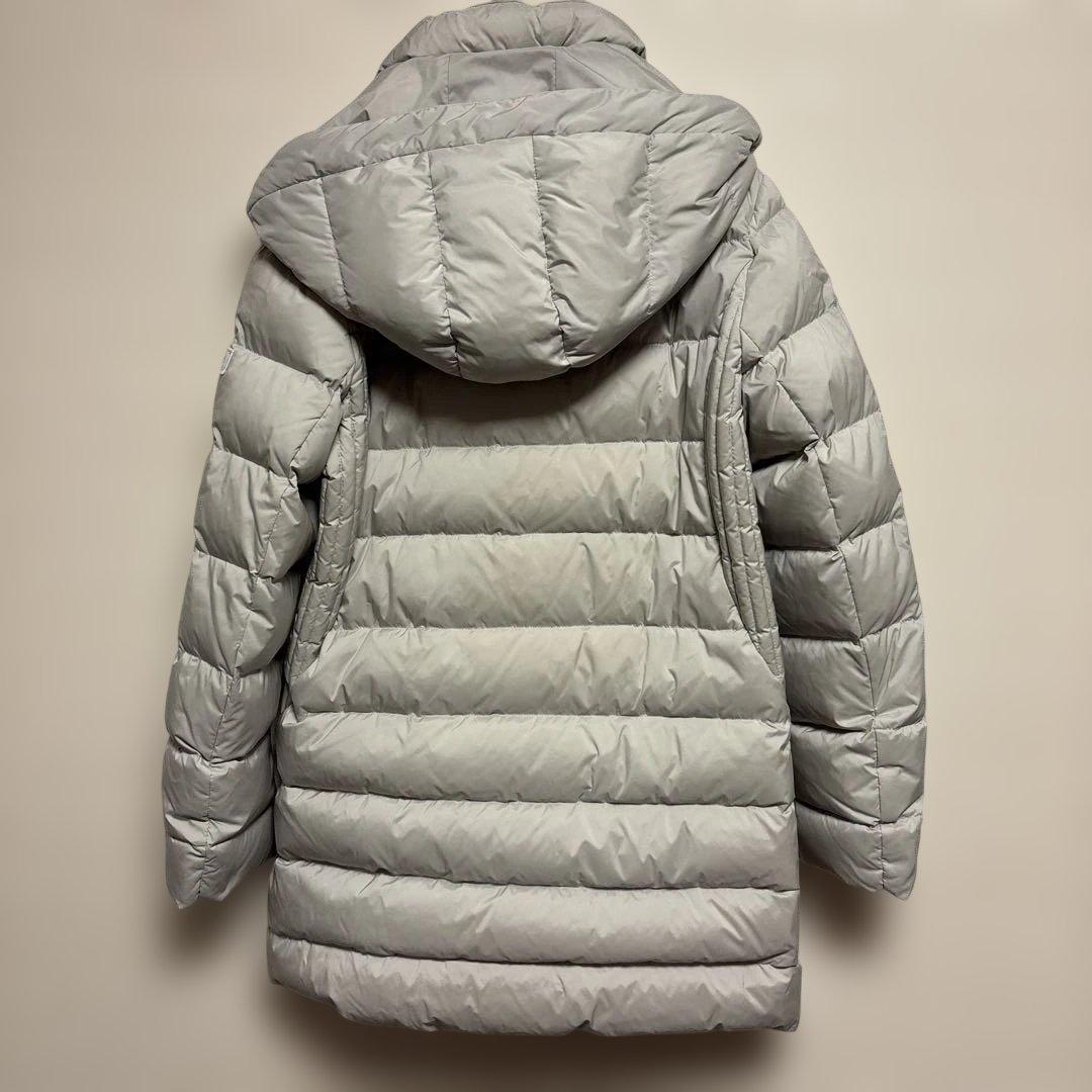 てばさき様TATRAS グレー ダウンジャケット フード付き