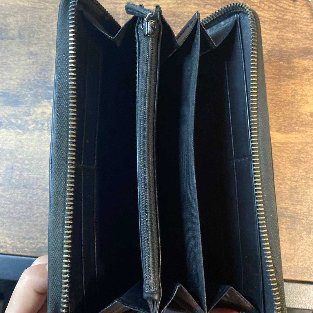 GUCCI ブラック レザー ラウンドファスナージップ長財布