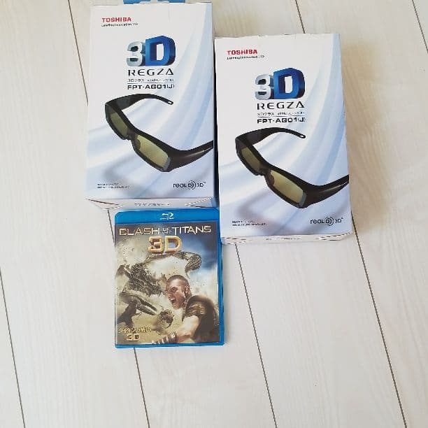 TOSHIBA　REGZA3Dメガネ