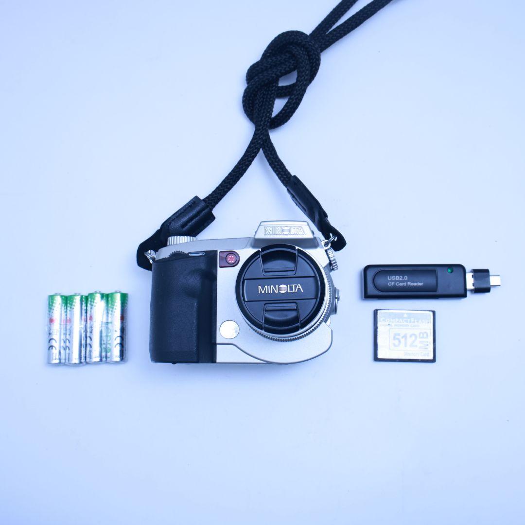 スマホ転送可 MINOLTA デジタルカメラ メモリーカードストラップ付