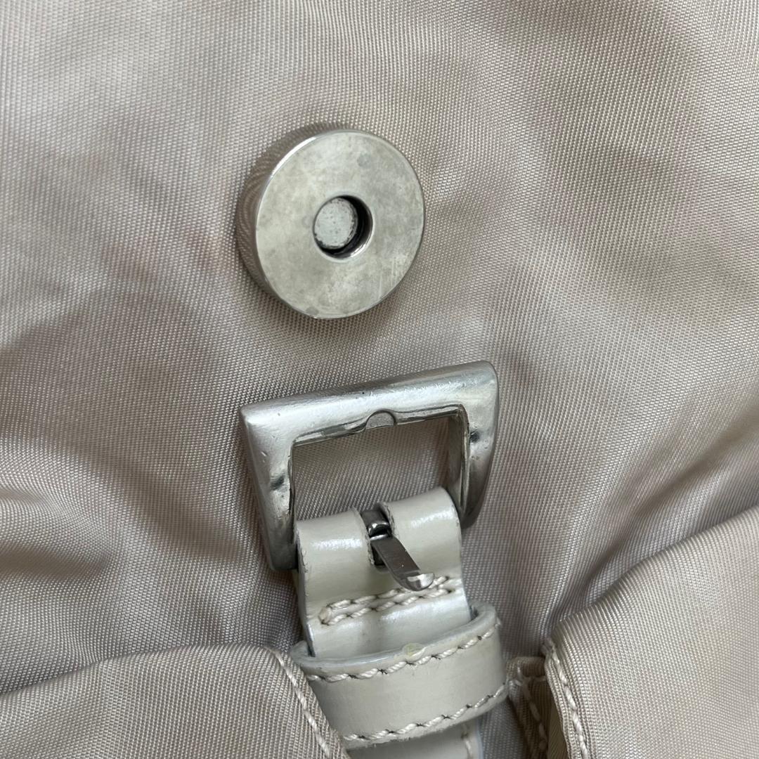 プラダ　PRADA リュック バックパック 三角ロゴプレート 白タグあり