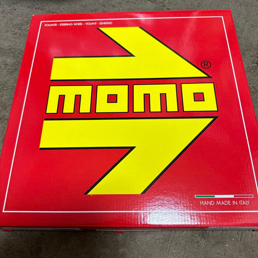 MOMO ヴェローチェ320mm 正規品　新品未使用