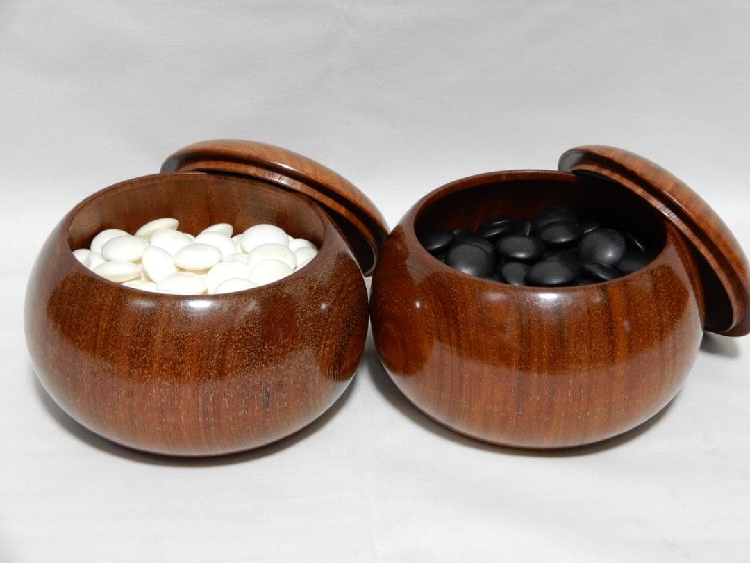 囲碁　本蛤 那智黒碁石　34号　+　特大木製碁笥　使用少美品