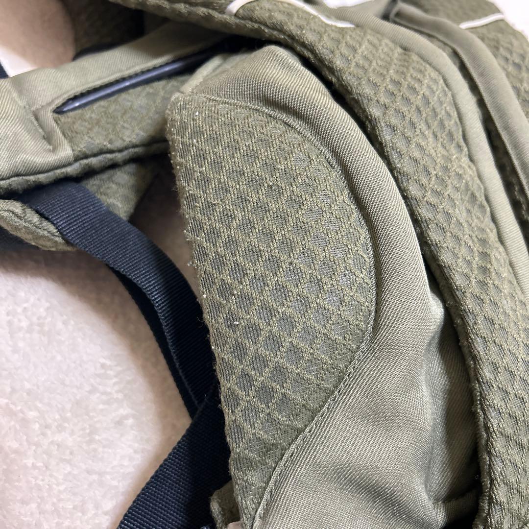 ergobaby OMNI Breeze オリーブ　グリーン