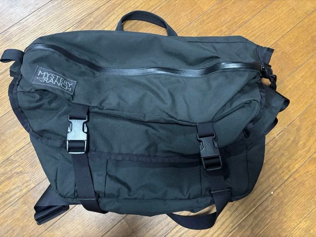 ミステリーランチ　廃盤　メッセンジャーバッグ