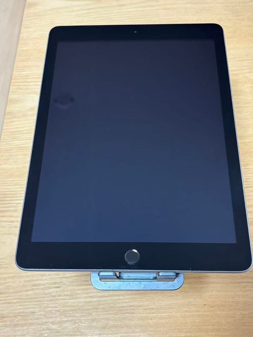 Apple iPad (第5世代) 32GB ブラック