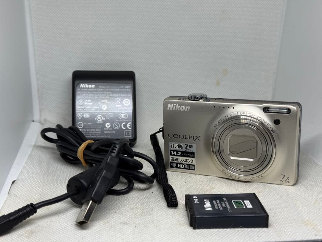 Nikon COOLPIX S6000 シルバー