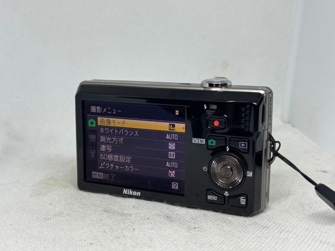 Nikon COOLPIX S6000 シルバー