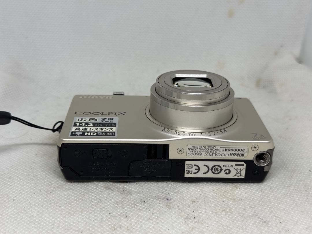 Nikon COOLPIX S6000 シルバー