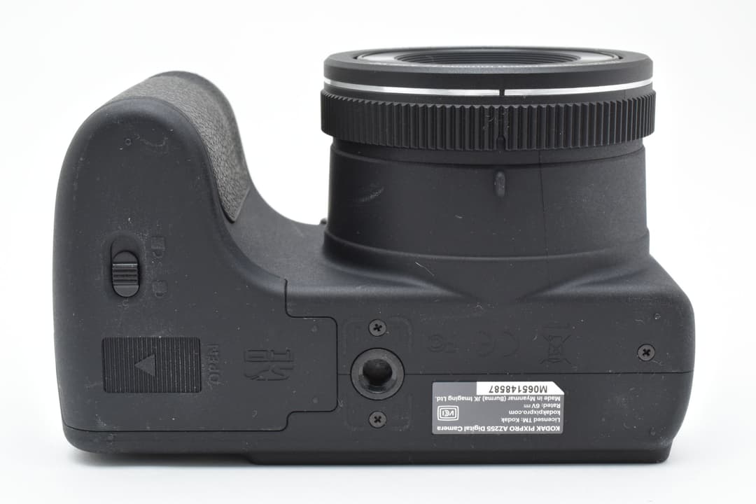 ■ほぼ新品■ KODAK PIXPRO AZ255 三脚付き #C548