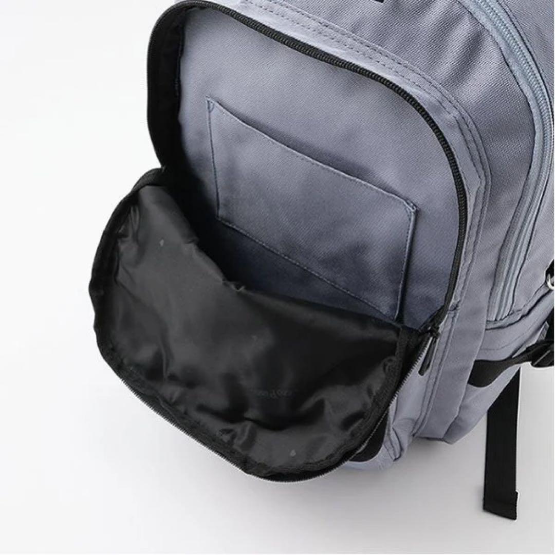 ハートポーチ付きリュック 22L 新品・未使用　ブラック