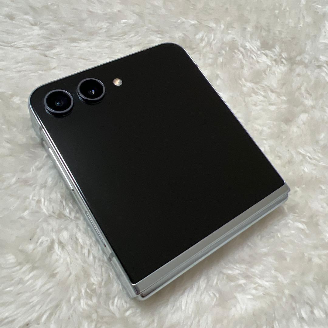 Galaxy Z Flip5 256GB ミント i44